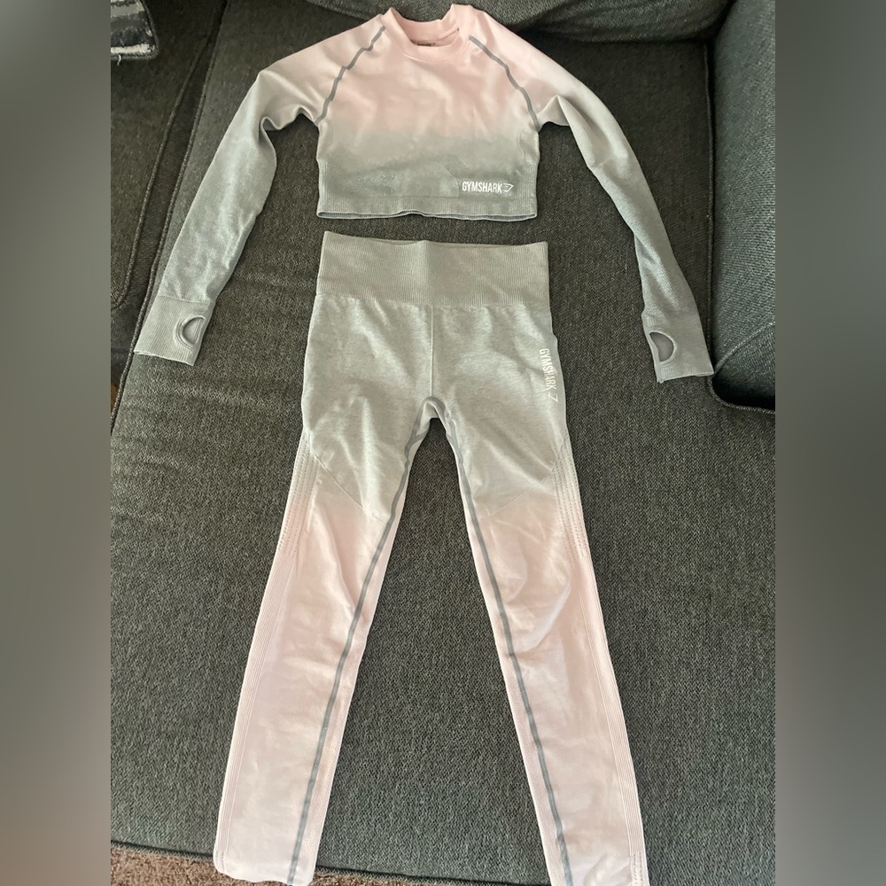 Two piece gym shark outfit